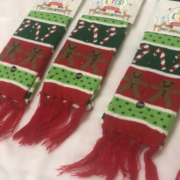 🆕 Adorable set of 4 children’s scarves with lights - Picture 7 of 13